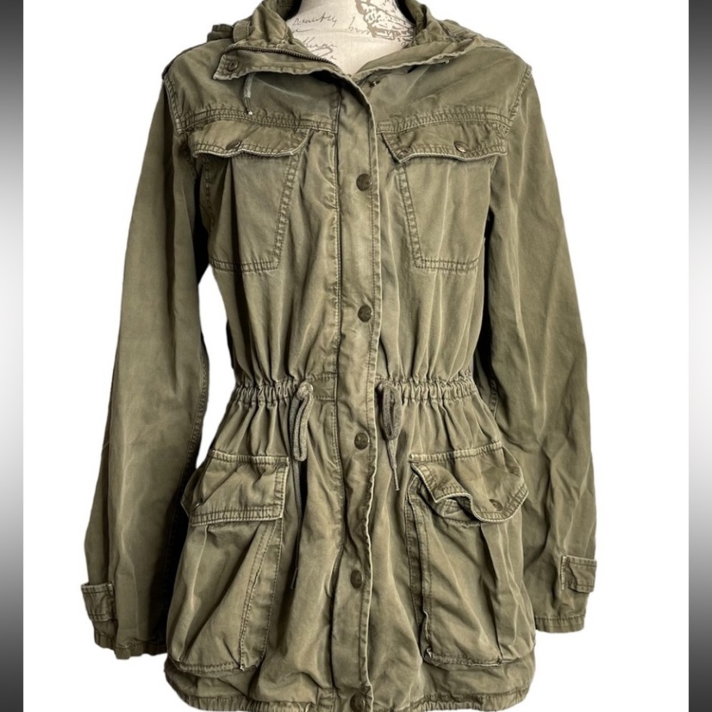 RARE Aritzia Talula Utility Jacket
